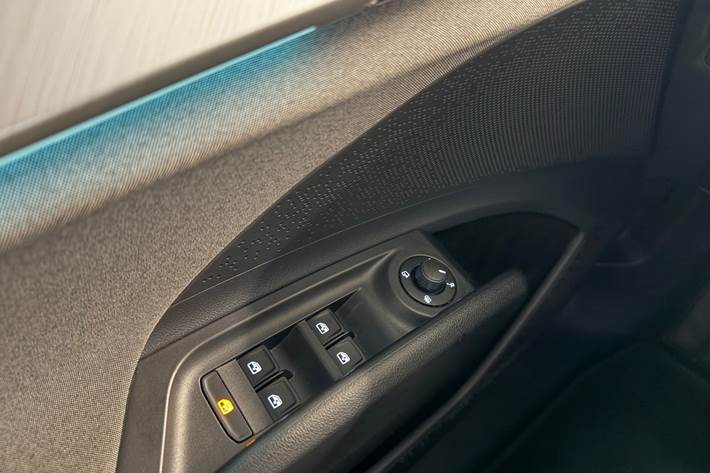 Turquoise Skoda Enyaq fra 2022