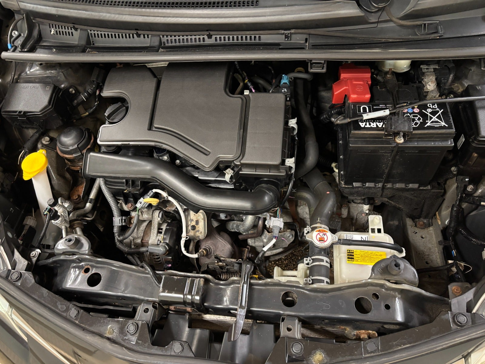 Sort Toyota Yaris fra 2017