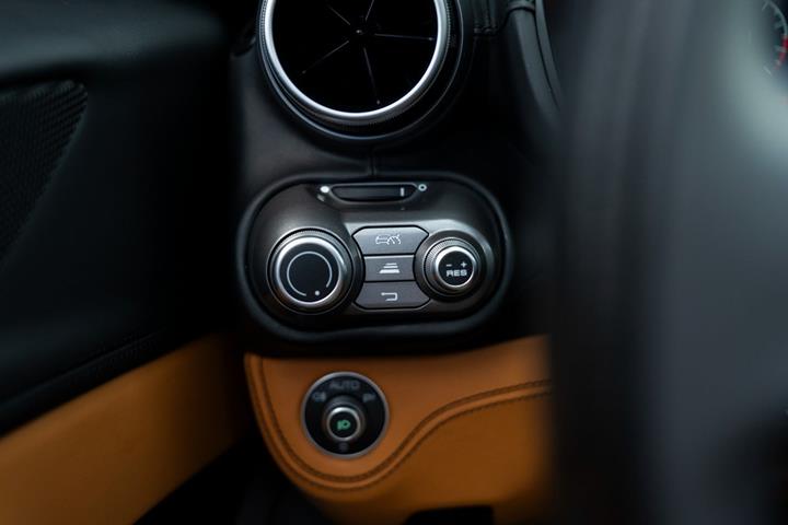 Rød Ferrari Portofino M fra 2021