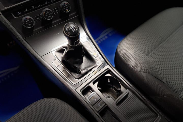 Sort VW Golf VII fra 2018
