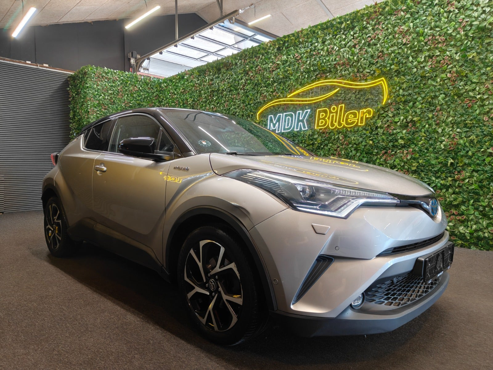 Toyota C-HR 1,8 Hybrid C-HIC CVT