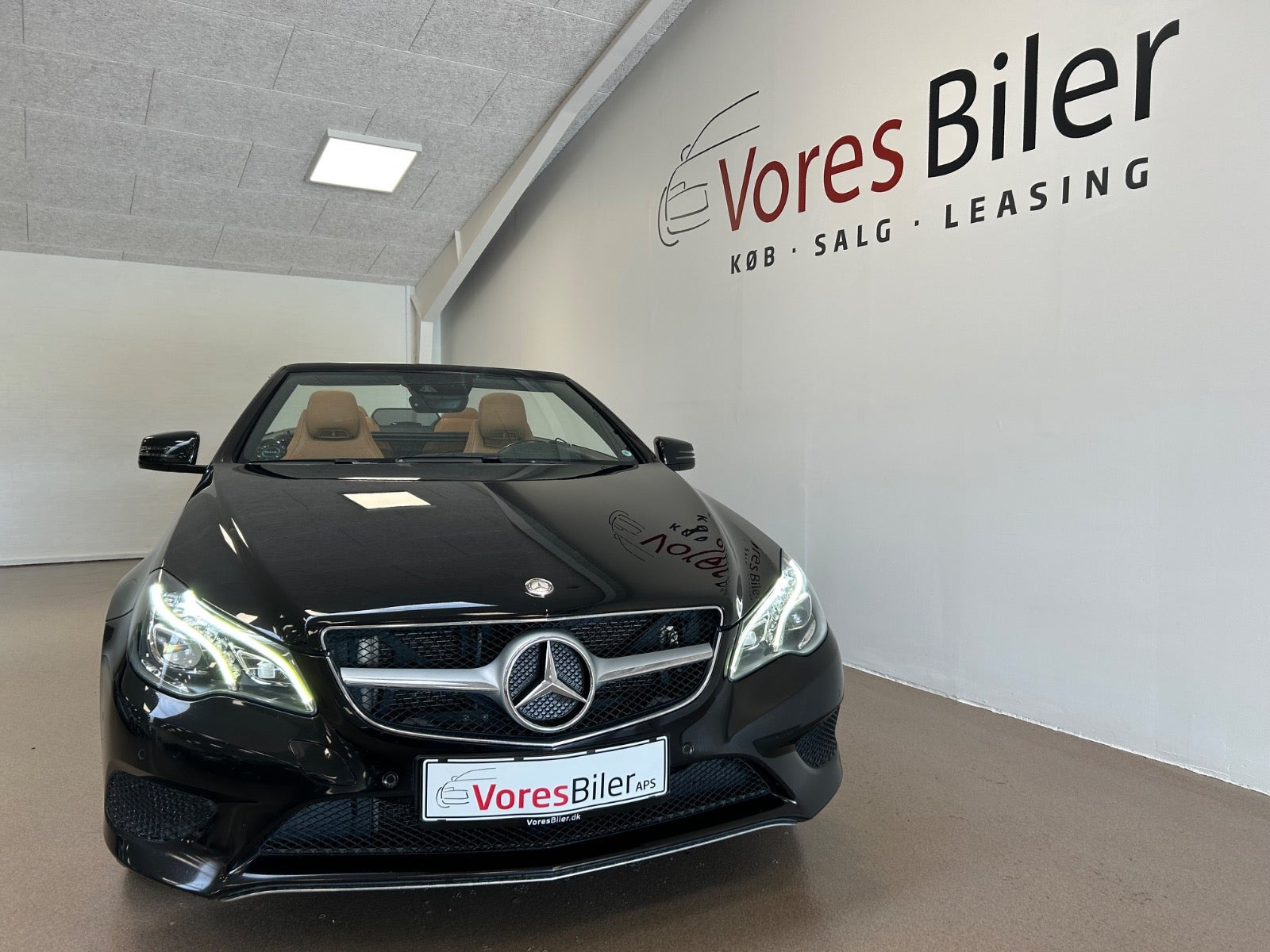Sort Mercedes E400 fra 2014