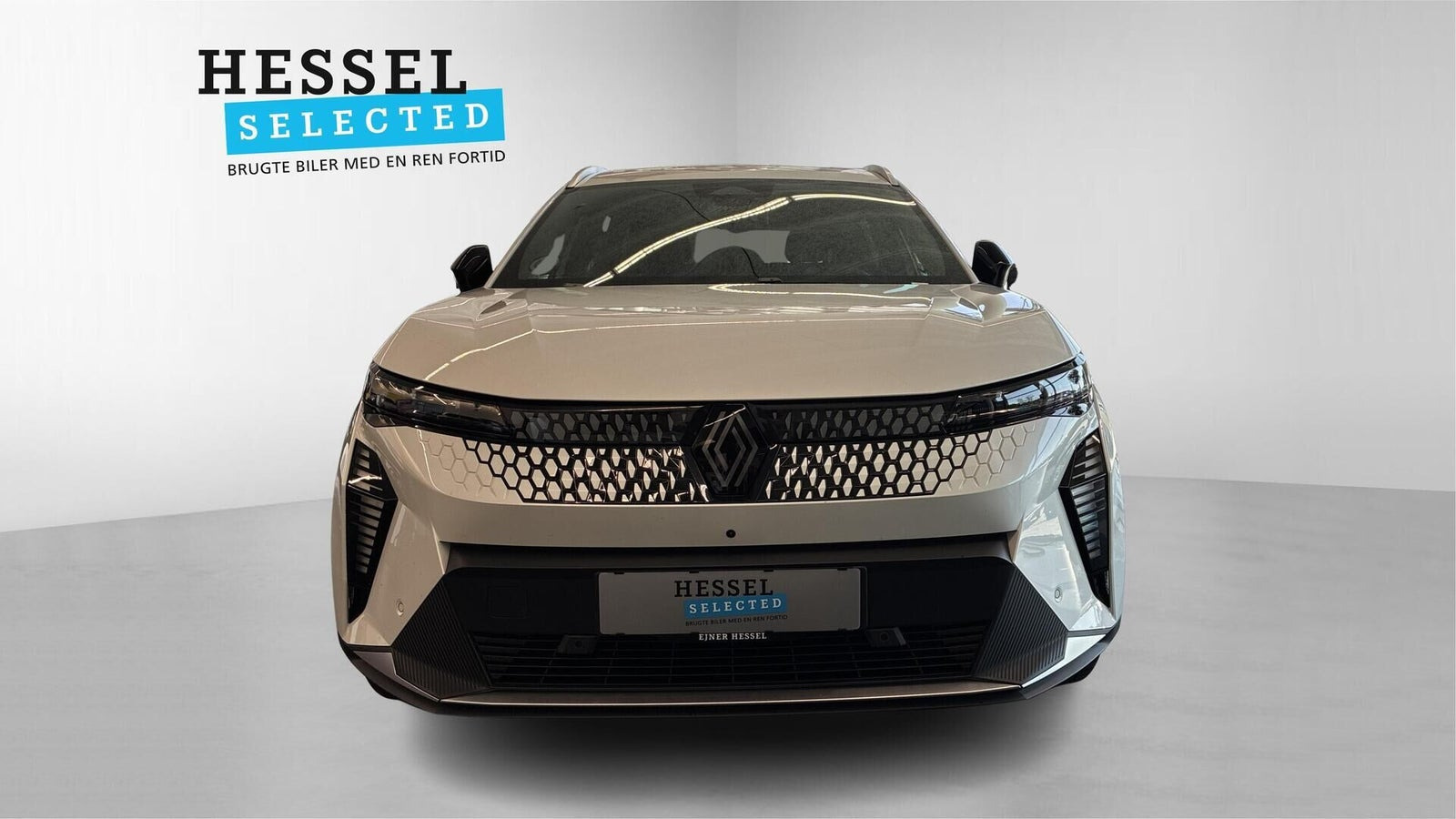 Hvid Renault Scenic E-Tech fra 2025