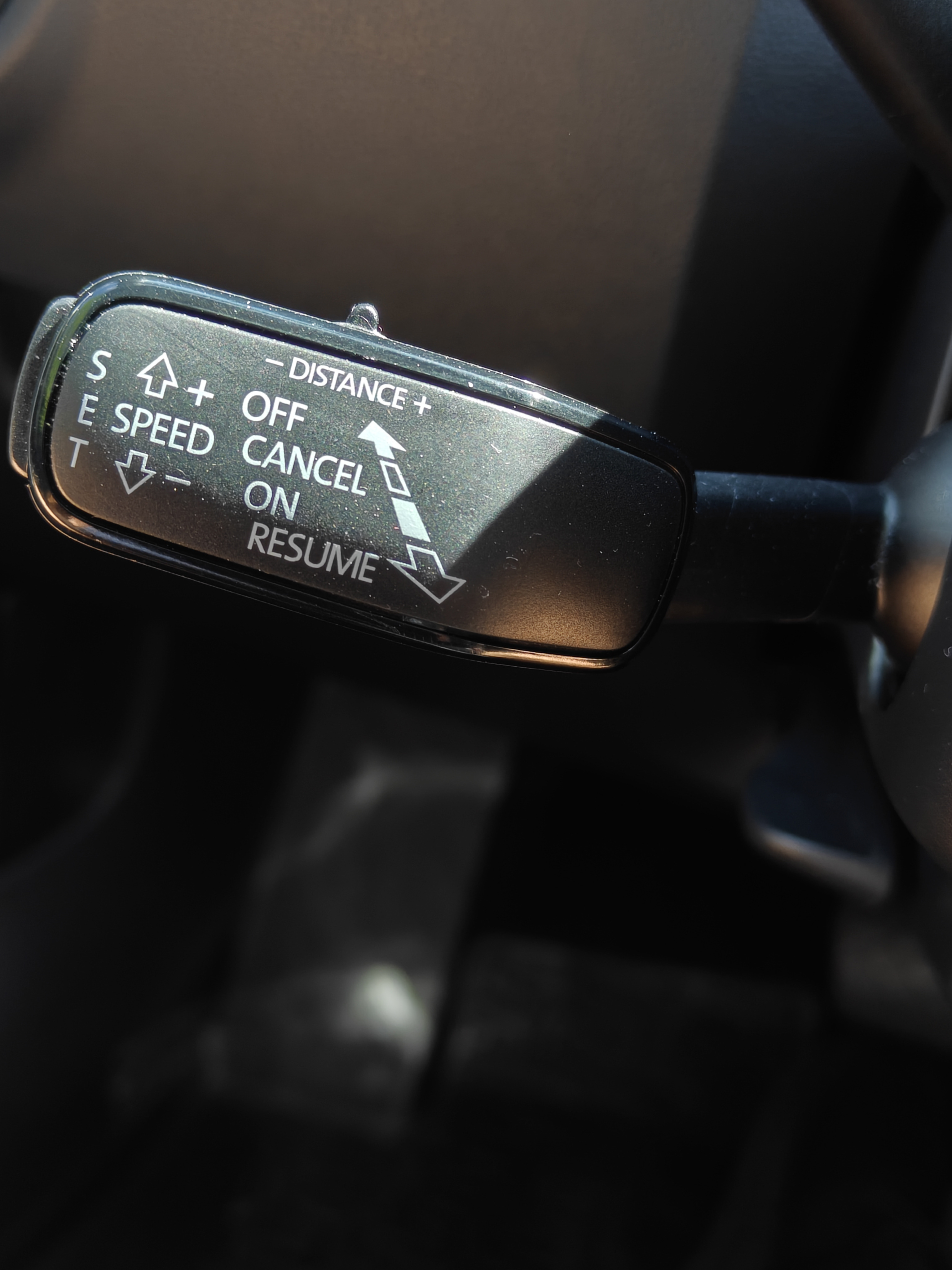 Grå Skoda Octavia fra 2018