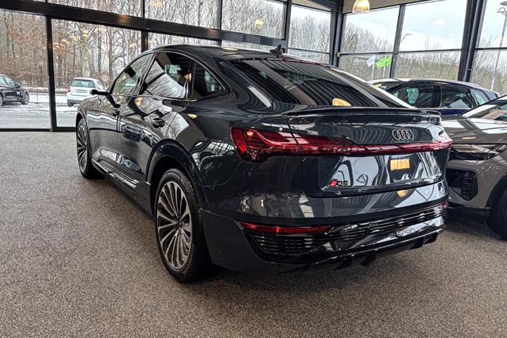 undefined Audi Q8 e-tron fra 2025