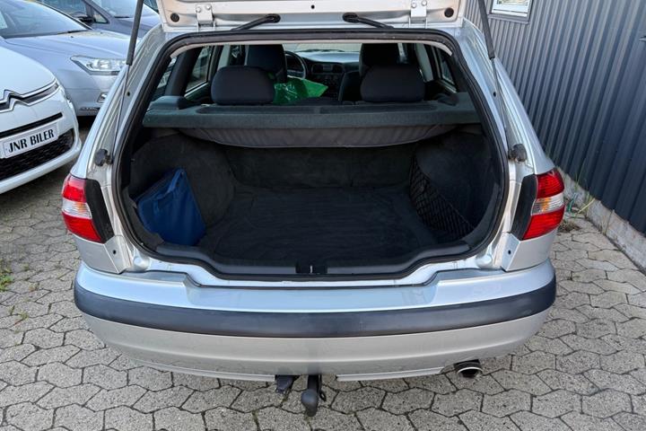 undefined Volvo V40 fra 2003