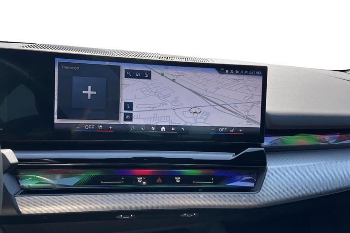 Sort BMW i5 fra 2024
