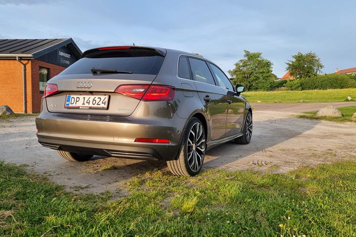 Grå Audi A3 Sportback fra 2015