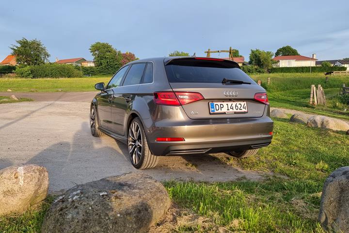 Grå Audi A3 Sportback fra 2015