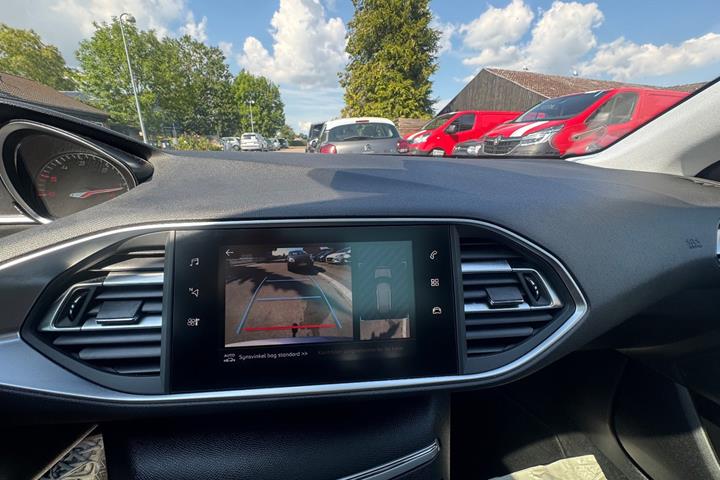 undefined Peugeot 308 fra 2020