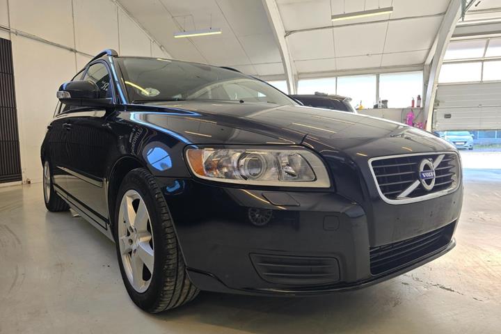 Sort Volvo V50 fra 2011