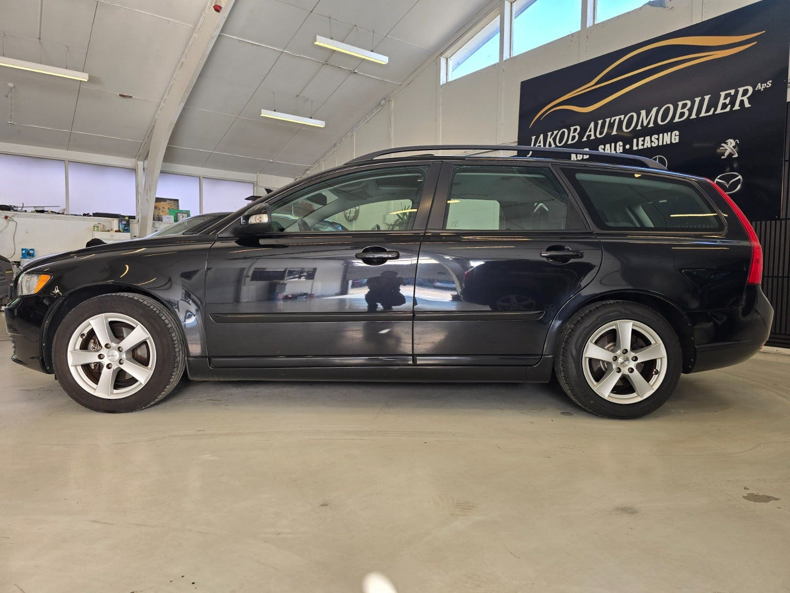 Sort Volvo V50 fra 2011