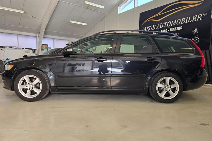 Sort Volvo V50 fra 2011