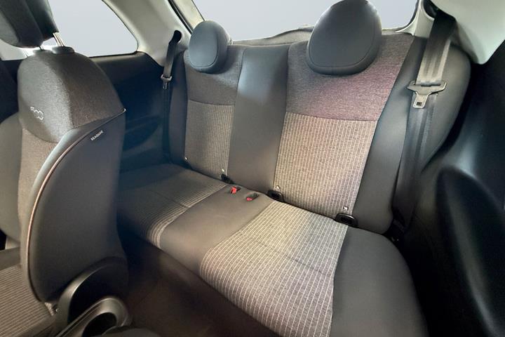 Hvid Fiat 500e fra 2022