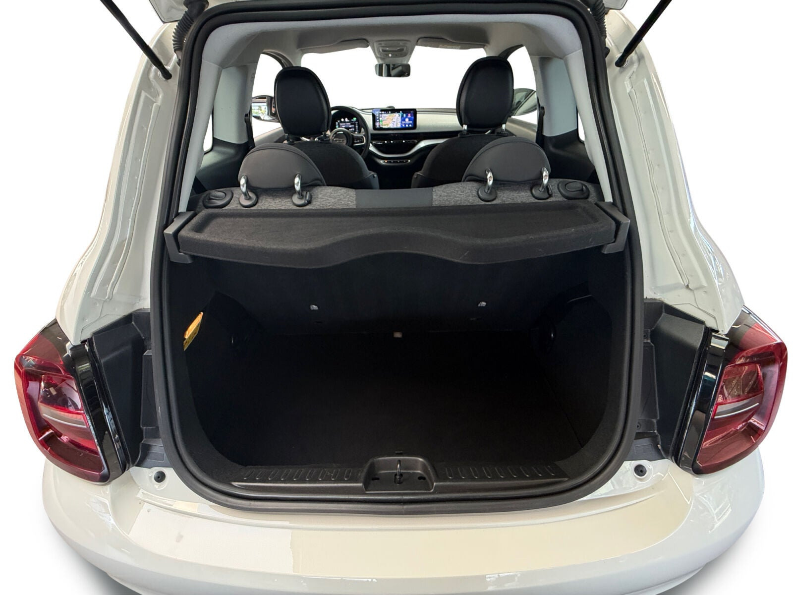 Hvid Fiat 500e fra 2022