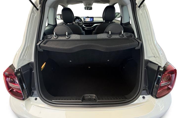 Hvid Fiat 500e fra 2022