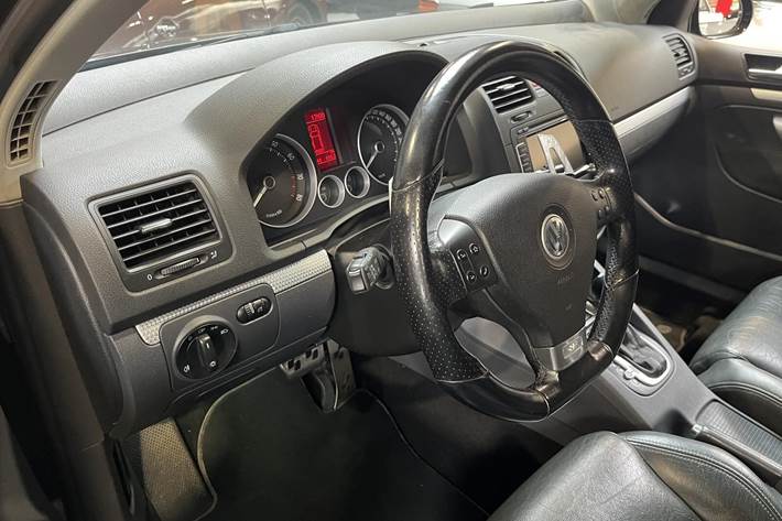 Sort VW Golf fra 2007