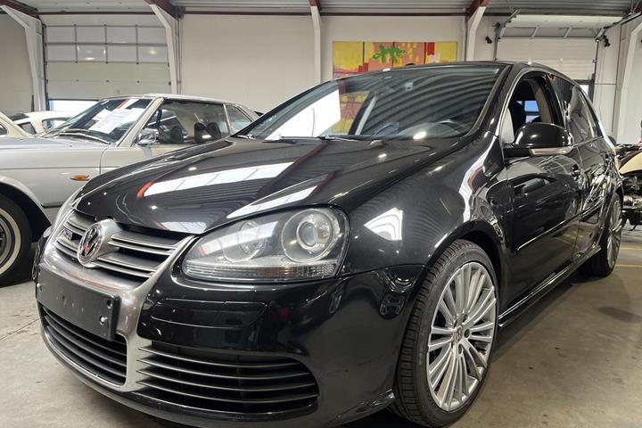 Sort VW Golf fra 2007
