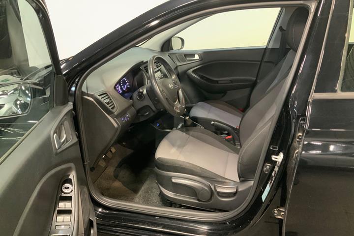 Sort Hyundai i20 fra 2017