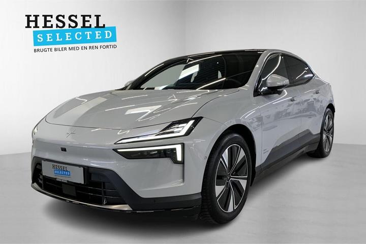 Sølv Polestar 4 fra 2026 set udefra