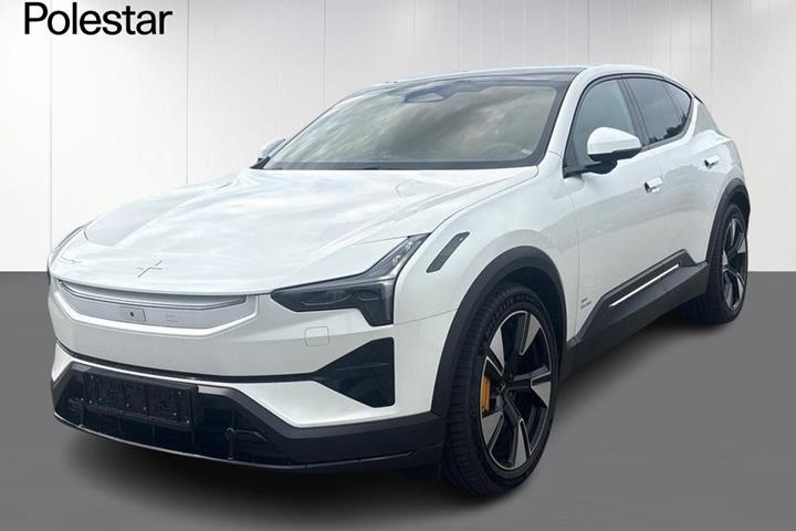 Hvid Polestar 3 fra 2024 set udefra
