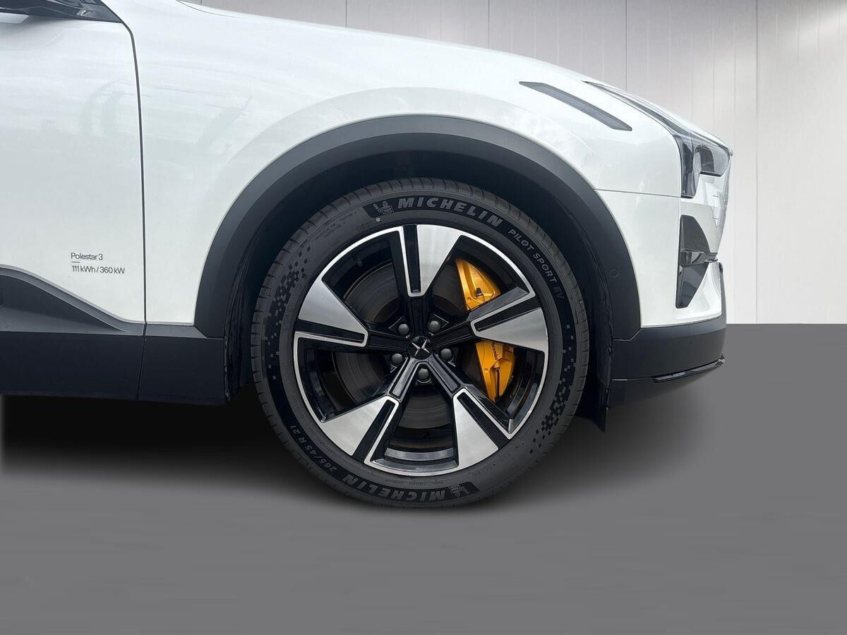 Hvid Polestar 3 fra 2024