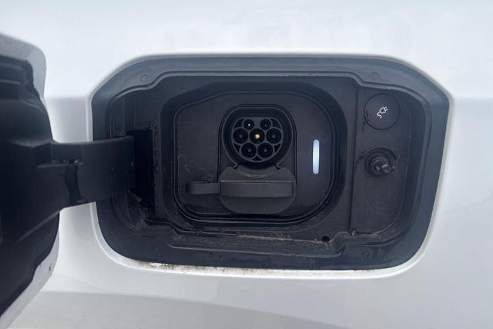 Hvid Polestar 3 fra 2024