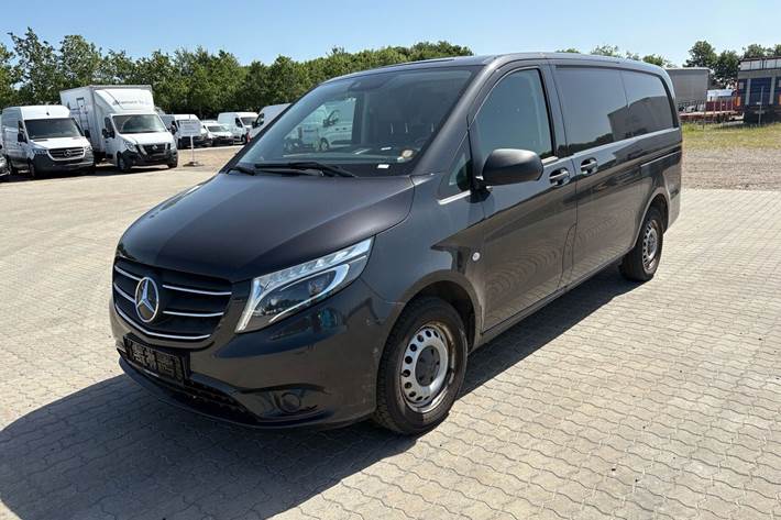 Grå Mercedes Vito 114 fra 2020