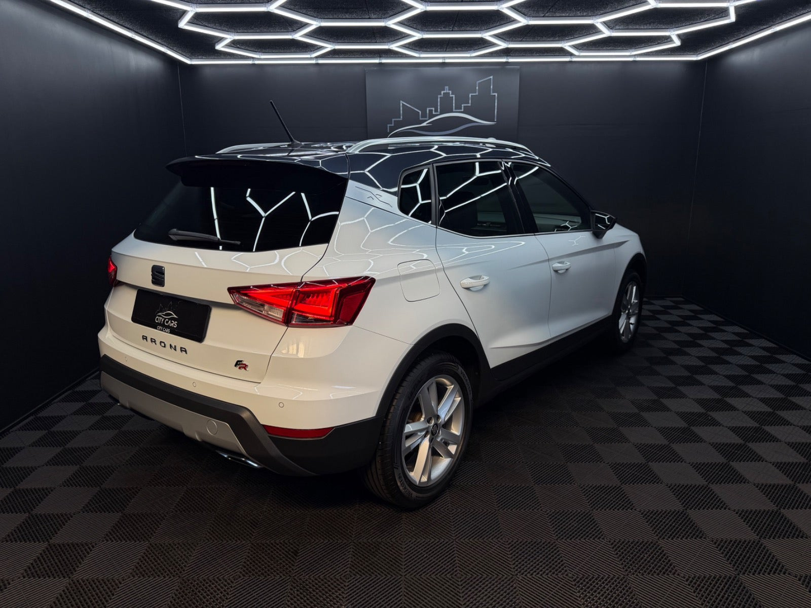 Hvid Seat Arona fra 2019