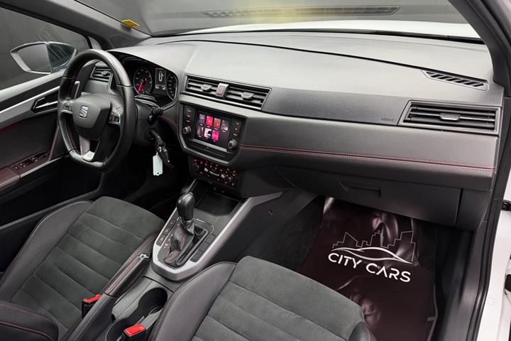 Hvid Seat Arona fra 2019