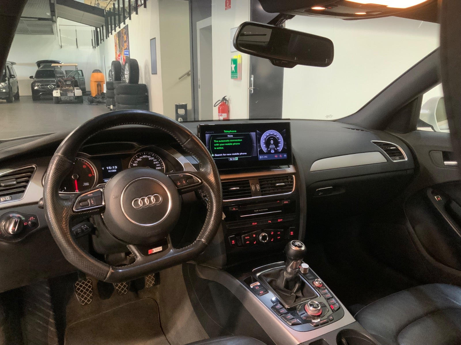 Hvid Audi A4 fra 2014