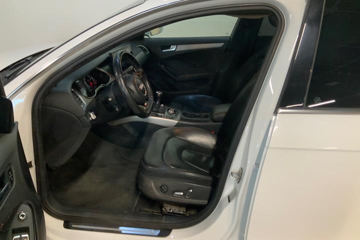 Hvid Audi A4 fra 2014