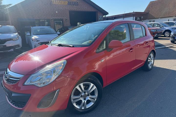 undefined Opel Corsa fra 2013 set udefra