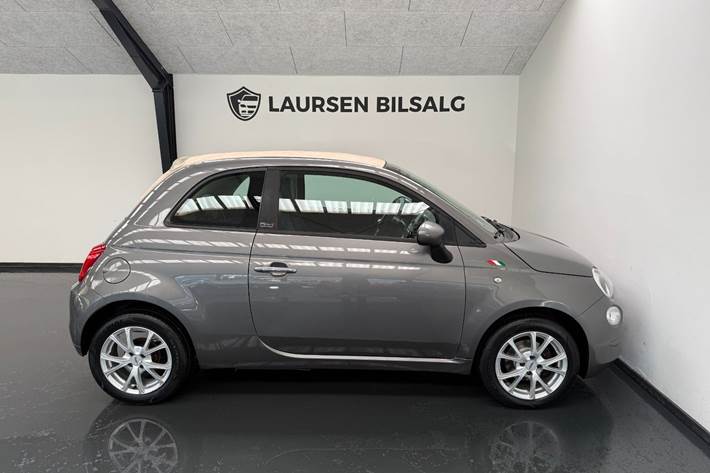 Grå Fiat 500C fra 2015