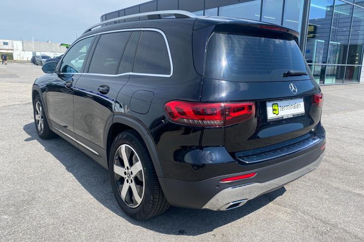 Sort Mercedes GLB200 d fra 2021