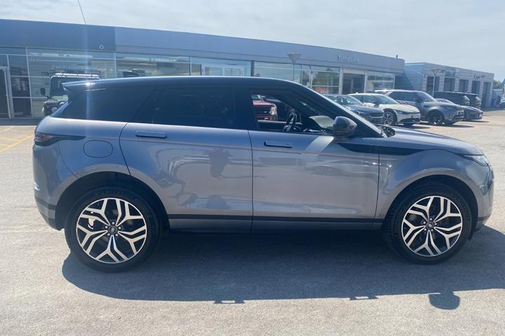 Grå Land Rover Range Rover evoque fra 2019