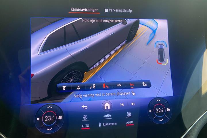 Sølv Mercedes EQS450 SUV fra 2023