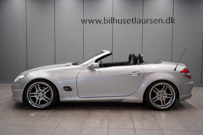 Sølv Mercedes SLK200 fra 2004