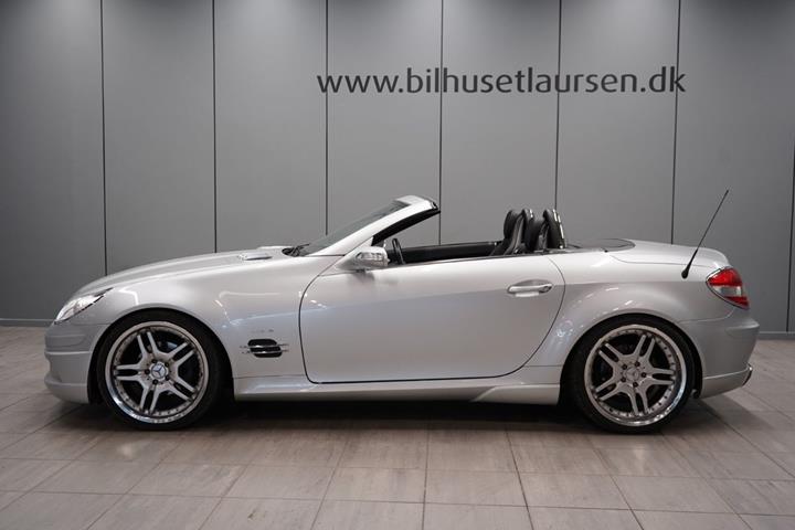 Sølv Mercedes SLK200 fra 2004