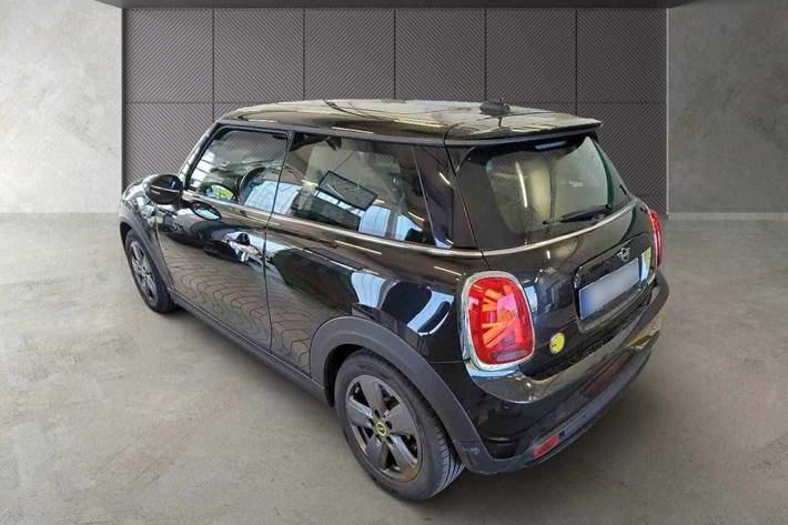 Sort Mini Cooper SE fra 2023