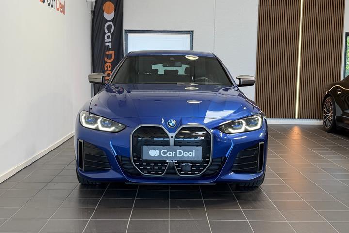 Blå BMW i4 fra 2023