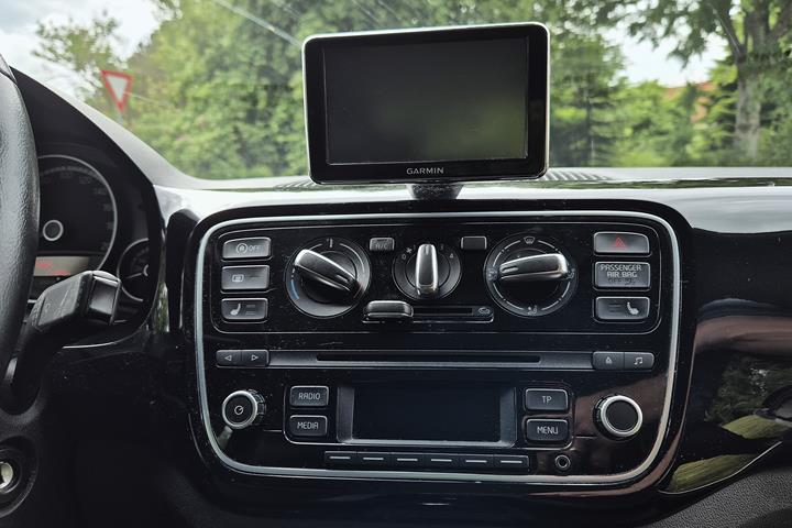 Hvid VW UP! fra 2016