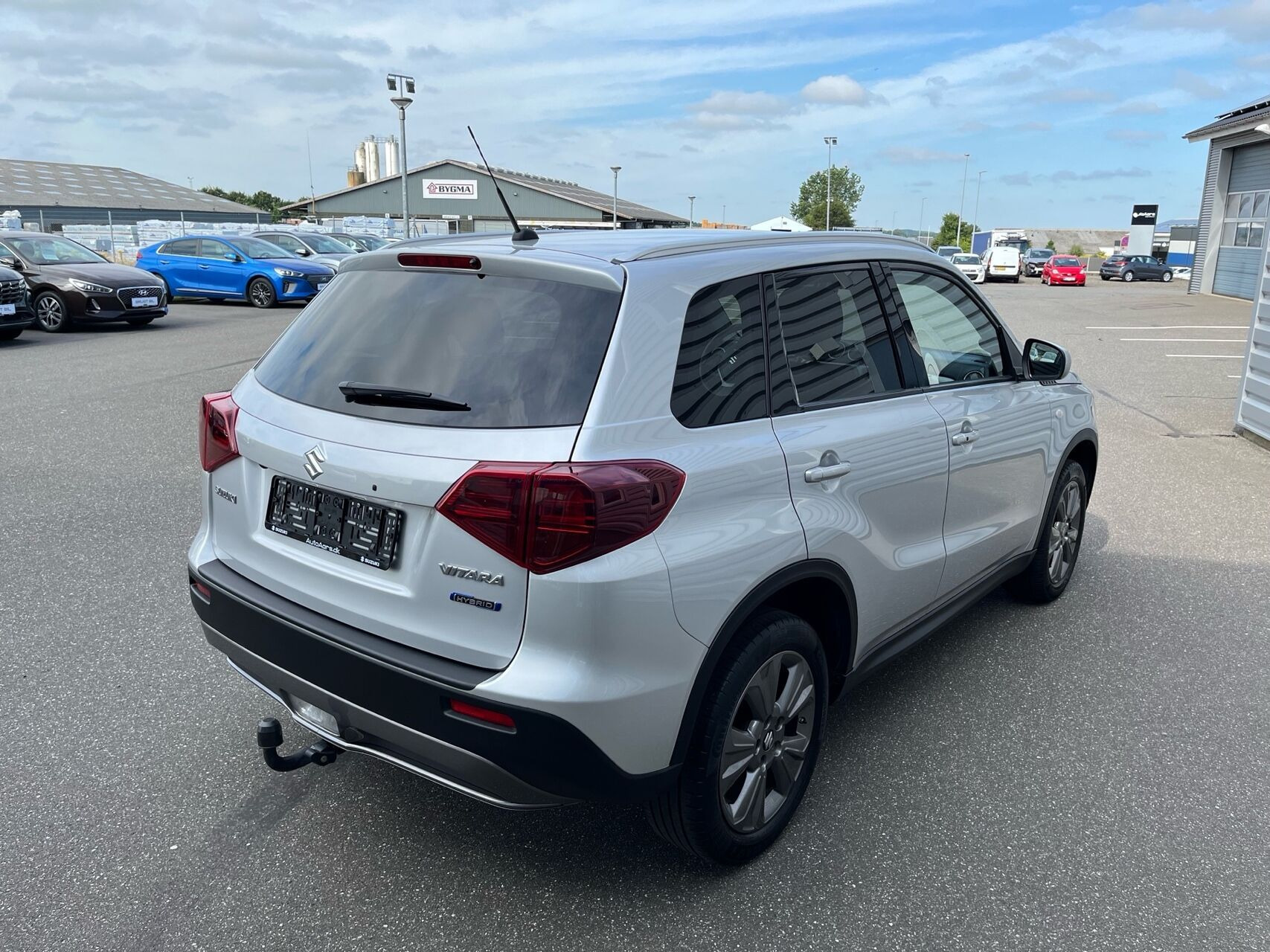 Sølv Suzuki Vitara fra 2022