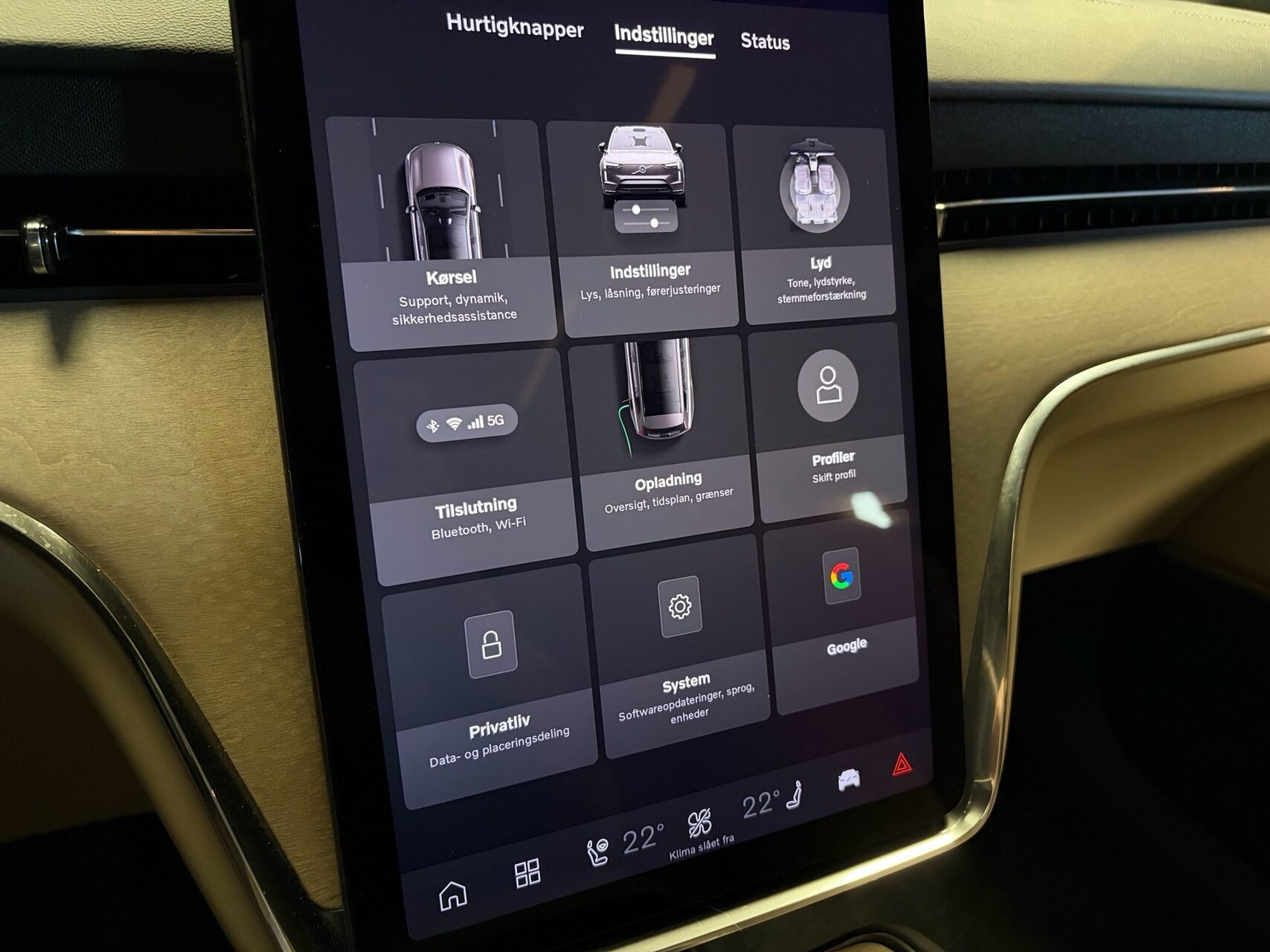 Grå Volvo EX90 fra 2025