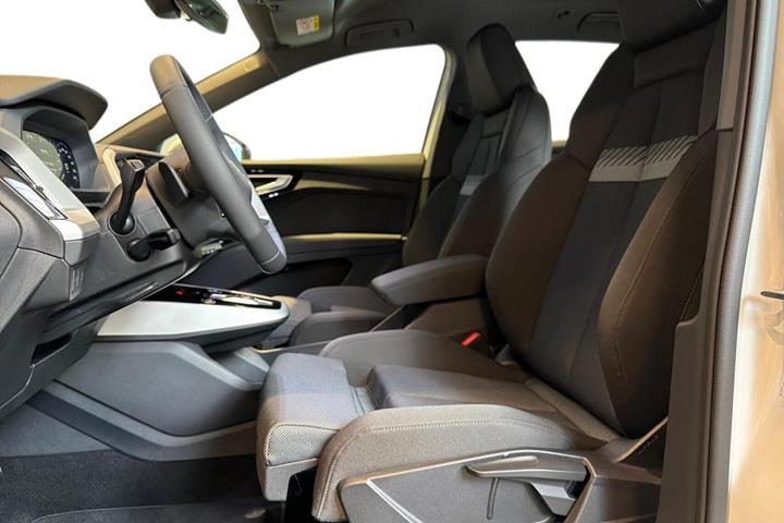 Hvid Audi Q4 fra 2026