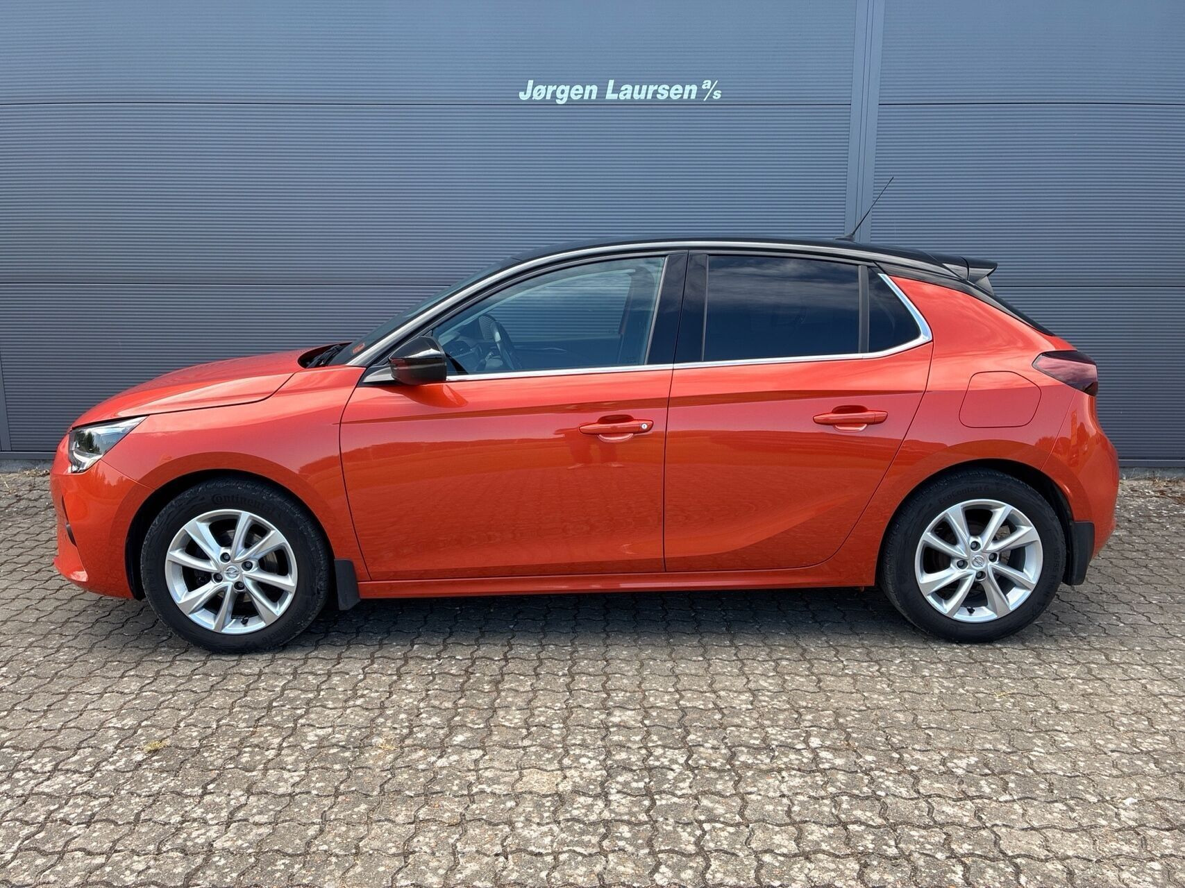 Orange Opel Corsa fra 2022
