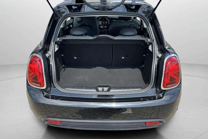 Sort Mini Cooper fra 2021