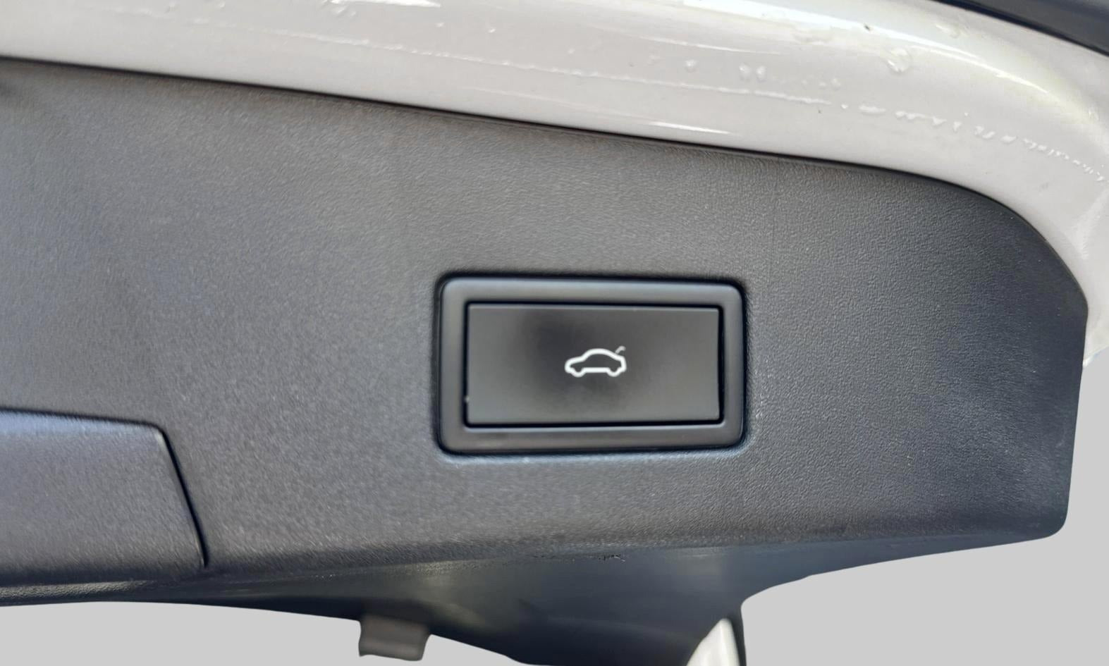 Hvid VW ID.4 fra 2023