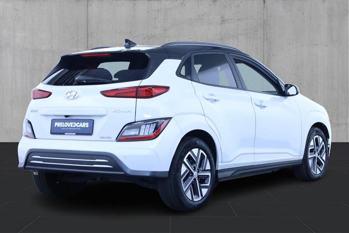Hvid Hyundai Kona fra 2022