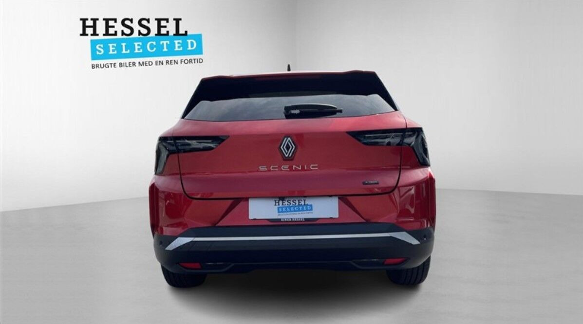 Rød Renault Scenic E-Tech fra 2025